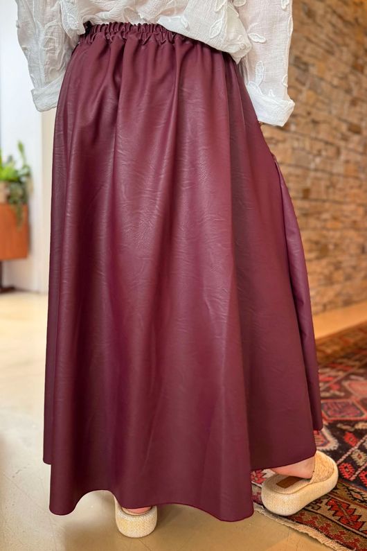 Made in Italy Runa Leather Look Skirt Burgundy